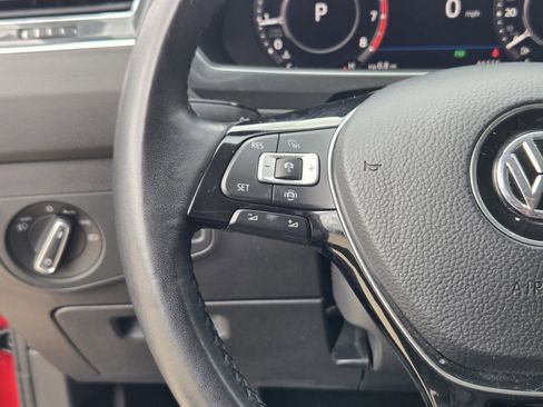 Used 2019 Volkswagen Tiguan SEL FWD image 17