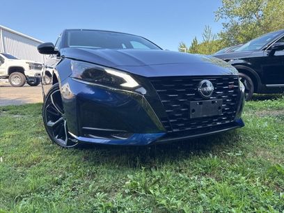 Used 2023 Nissan Altima 2.5 SR