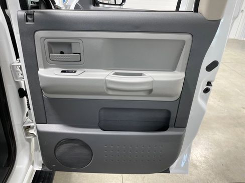 Used 2006 Dodge Dakota SLT image 20