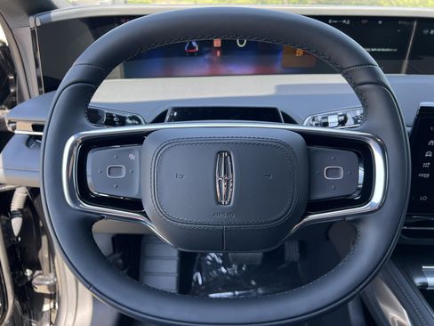 New 2025 Lincoln Nautilus Reserve w/ Jet Appearance Package image 17