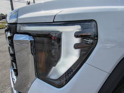 New 2025 GMC Sierra 3500 Pro w/ Convenience Package image 13