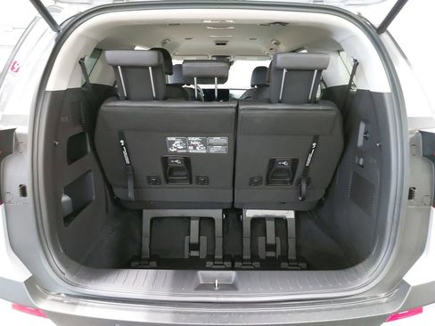 New 2026 Kia Carnival EX image 13