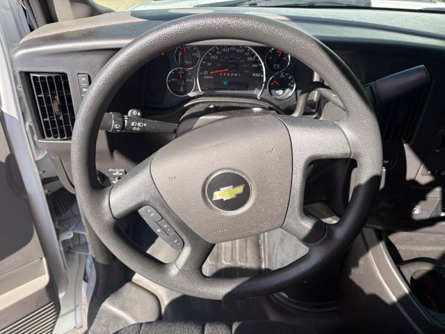 Used 2025 Chevrolet Express 2500 w/ Driver Convenience Package RWD image 31