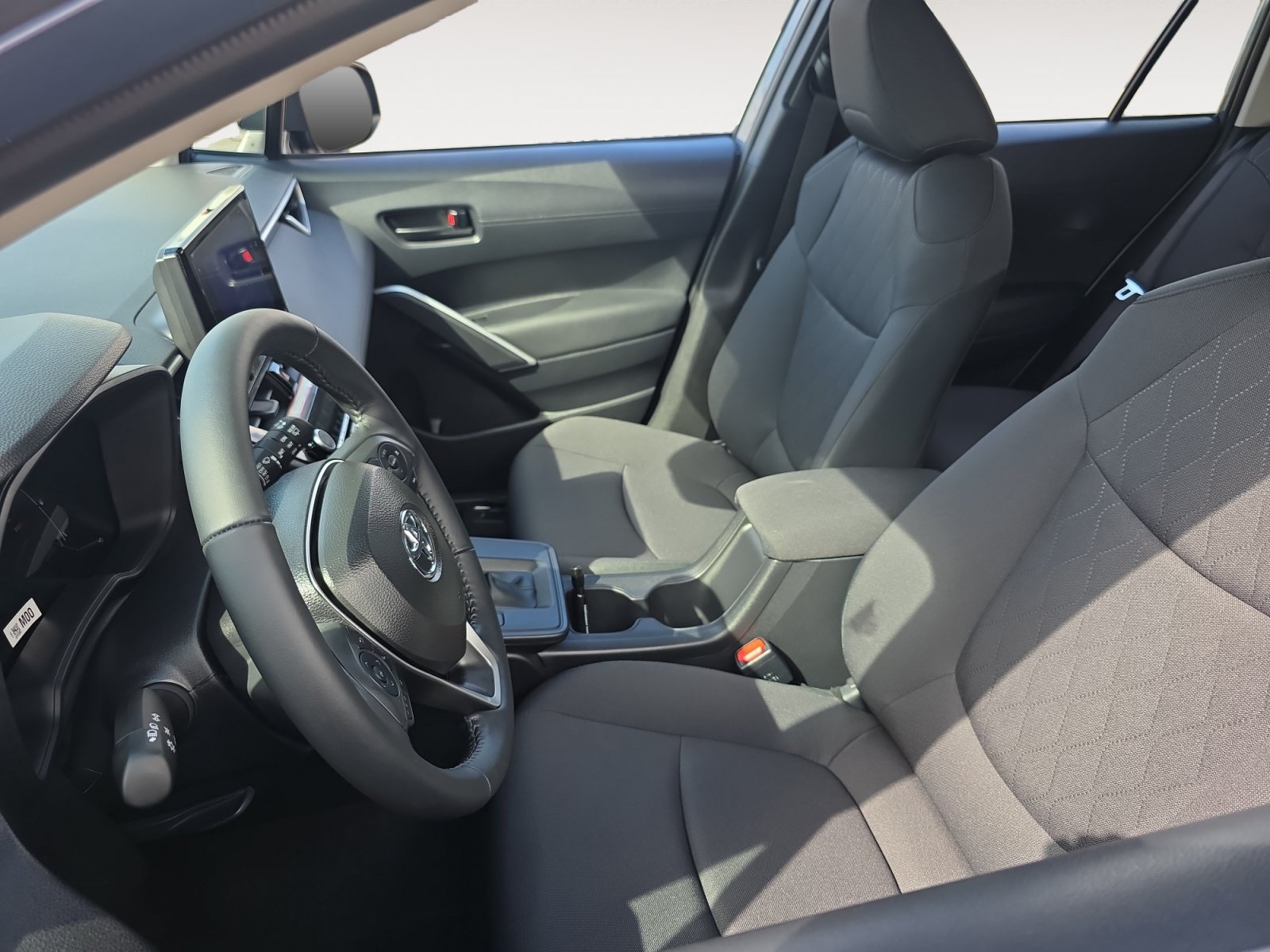 New 2026 Toyota Corolla Cross LE w/ Moonroof Package FWD image 9