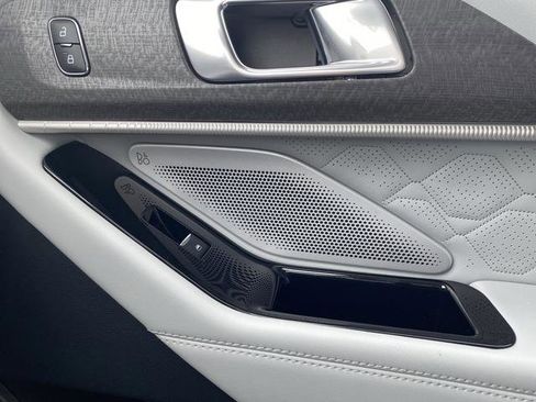 New 2026 Ford Explorer Platinum w/ LUX Leather Package image 26