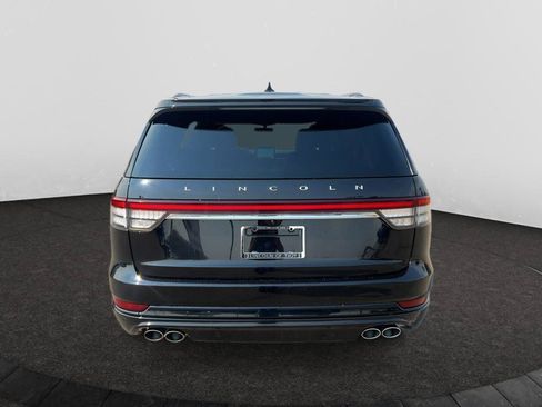 Used 2023 Lincoln Aviator Reserve w/ Equipment Group 201A AWD/4WD image 3