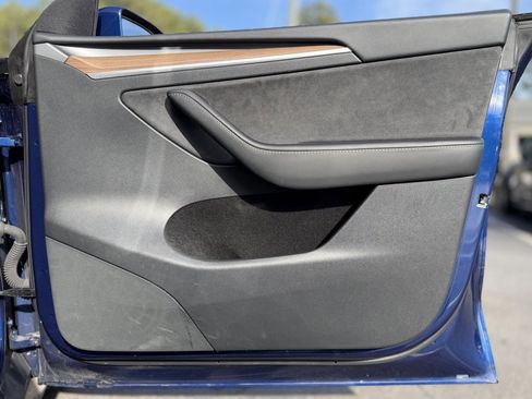 Used 2022 Tesla Model Y Performance image 35