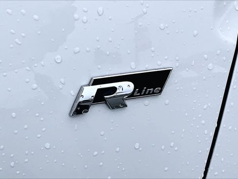 Used 2014 Volkswagen Beetle R-Line image 10