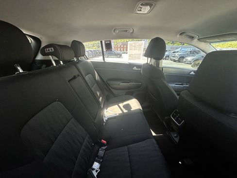 Used 2019 Kia Sportage LX FWD image 10