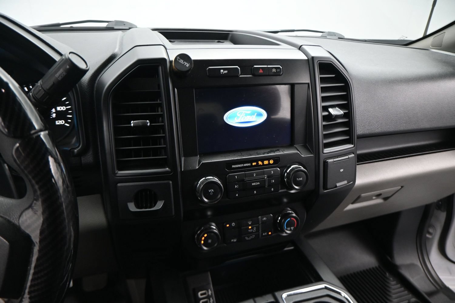 Used 2019 Ford F150 XL w/ Equipment Group 101A Mid RWD image 6