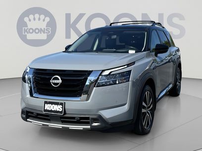 Used 2024 Nissan Pathfinder Platinum