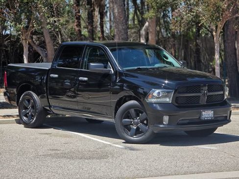 Used 2014 RAM 1500 Express w/ Black Ram 1500 Express Group RWD image 3