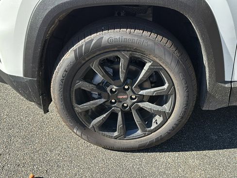 New 2026 GMC Terrain Elevation w/ Elevation Premium Package image 5