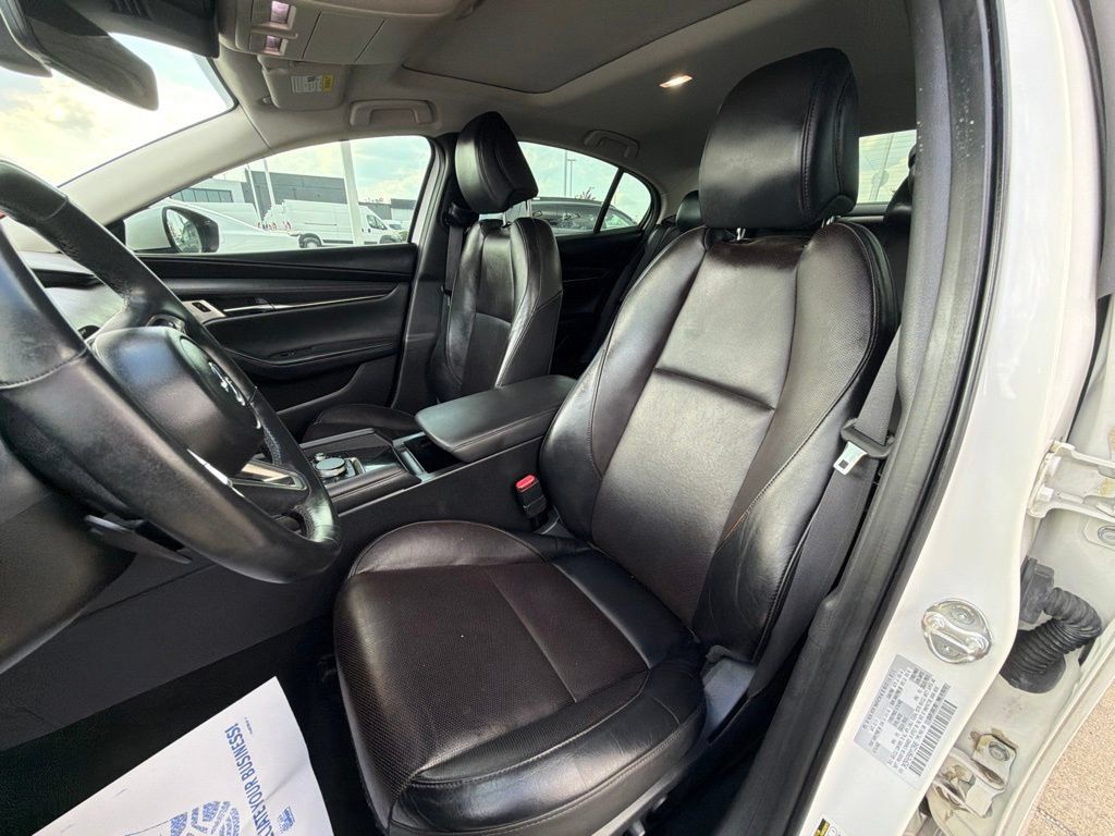 Used 2019 MAZDA MAZDA3 Sedan w/ Premium Package FWD image 12