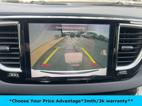 Certified 2023 Chrysler Pacifica Touring-L image 77