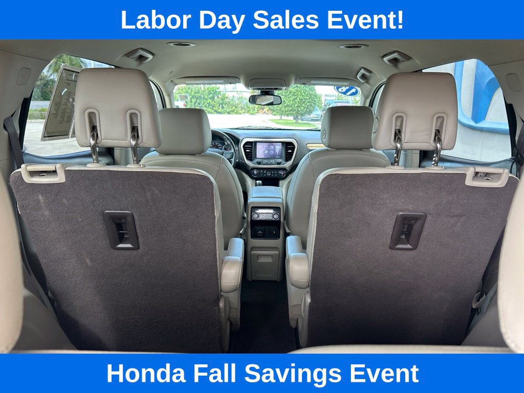 Used 2018 GMC Acadia Denali w/ Technology Package FWD image 12
