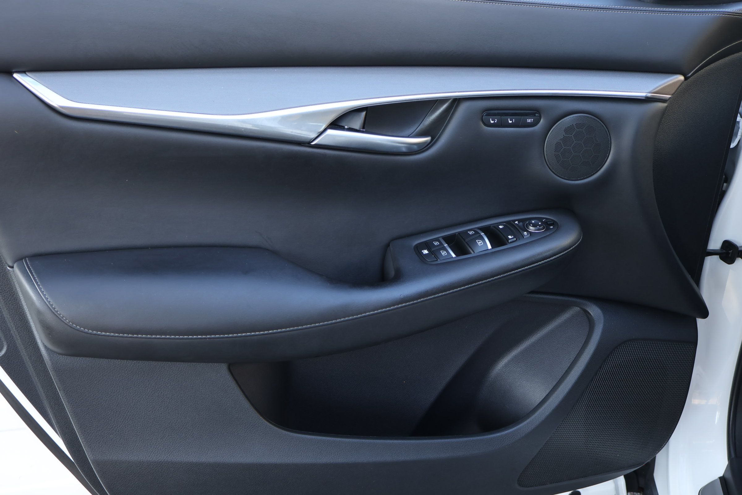 Certified 2023 INFINITI QX50 Luxe FWD image 14