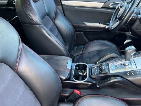 Used 2018 Porsche Cayenne GTS AWD/4WD image 10