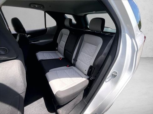 Used 2020 Chevrolet Equinox LS FWD image 28