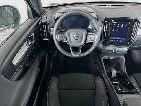 New 2026 Volvo XC40 B5 Ultra w/ Protection Package Premier AWD/4WD image 20