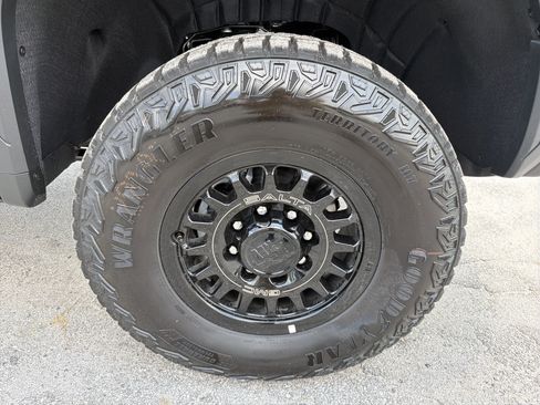 New 2026 GMC Sierra 2500 AT4X w/ AT4X AEV Edition AWD/4WD image 13