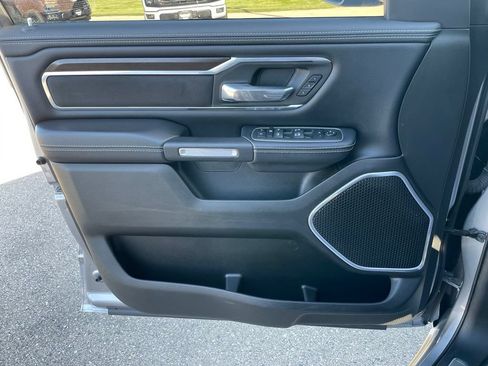 Used 2022 RAM 1500 Laramie AWD/4WD image 48
