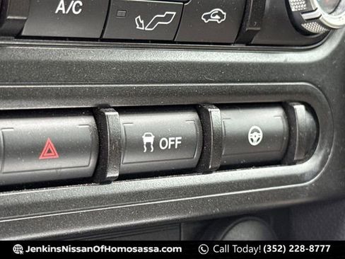 Used 2021 Ford Mustang Convertible RWD image 33