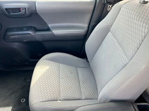 Used 2022 Toyota Tacoma SR w/ SX Package image 15