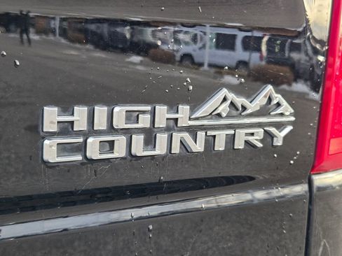 Used 2022 Chevrolet Silverado 1500 High Country w/ Max Trailering Package image 2