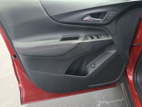 Used 2023 Chevrolet Equinox RS FWD image 8