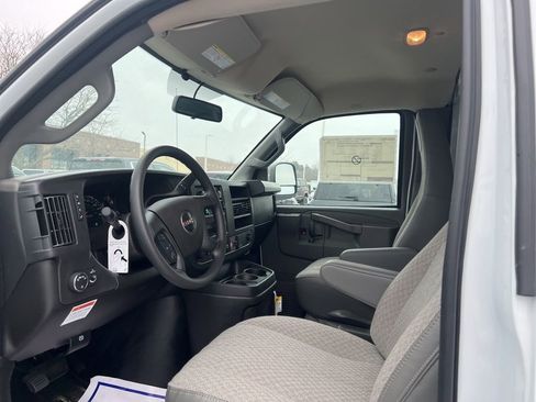 New 2025 GMC Savana 3500 w/ Power Convenience Package RWD image 11