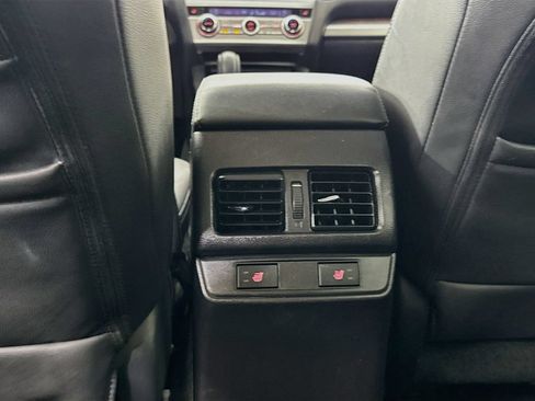 Used 2015 Subaru Outback 2.5i Limited AWD/4WD image 30