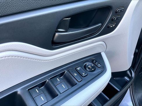 Used 2024 Honda Odyssey EX-L image 31