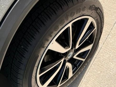 Used 2019 Nissan Rogue SL w/ Premium Package AWD/4WD image 11