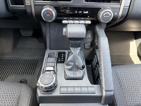 Certified 2026 Toyota 4Runner SR5 AWD/4WD image 28