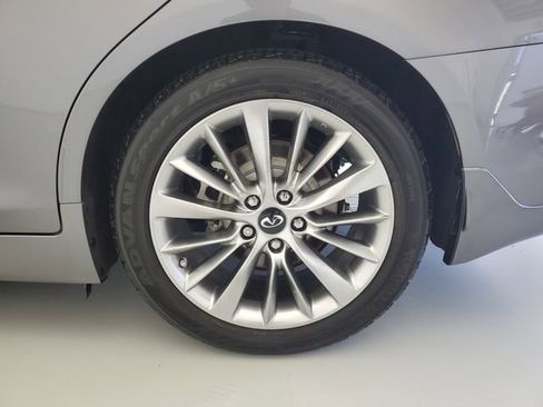 Used 2019 INFINITI Q50 Luxe w/ Cargo Package (L96) RWD image 11