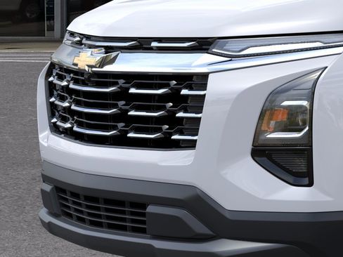 New 2026 Chevrolet Equinox LT FWD image 13