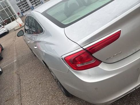 Used 2017 Buick LaCrosse Preferred image 6