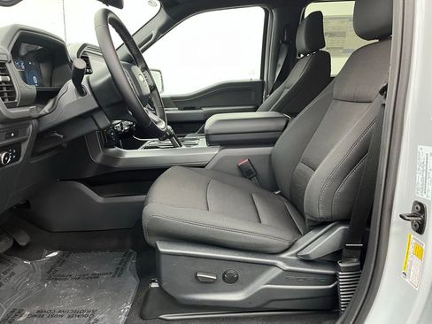 New 2025 Ford F150 XLT w/ Equipment Group 301A Standard image 16