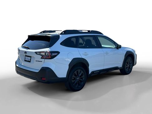Used 2023 Subaru Outback Onyx Edition image 5