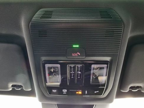 New 2026 Volkswagen Tiguan SE R-Line image 28