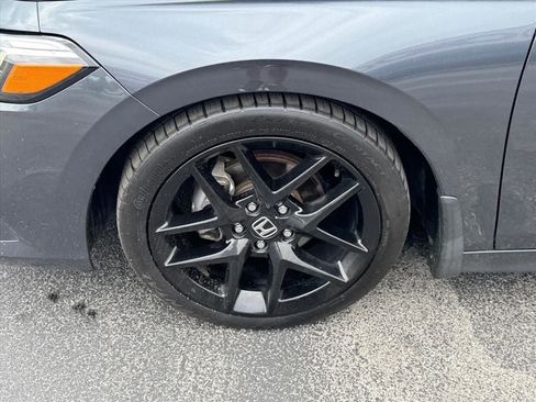 Used 2023 Honda Civic Sport image 16