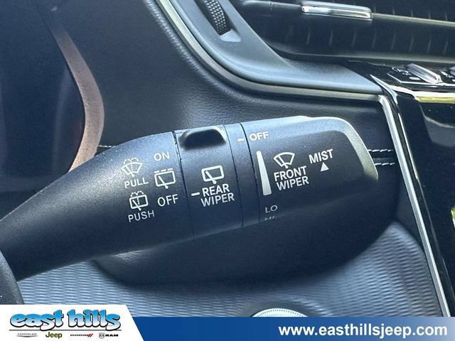Certified 2024 Jeep Grand Cherokee Altitude AWD/4WD image 34