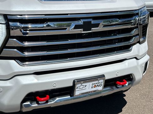 Used 2024 Chevrolet Silverado 3500 High Country w/ High Country Premium Package image 21