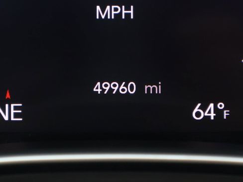 Used 2018 Chrysler Pacifica Limited image 30