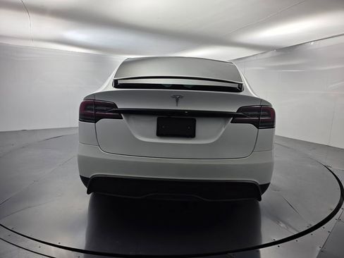 Used 2023 Tesla Model X image 5