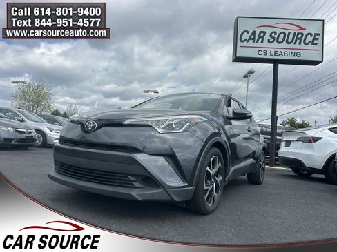 Used 2018 Toyota C-HR XLE image 1