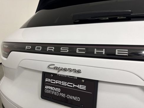 Certified 2021 Porsche Cayenne E-Hybrid AWD/4WD image 18
