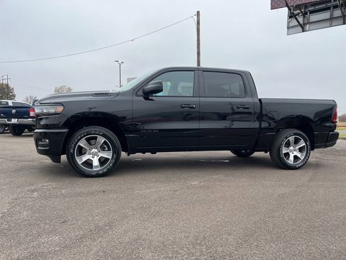 New 2026 RAM 1500 Express image 5