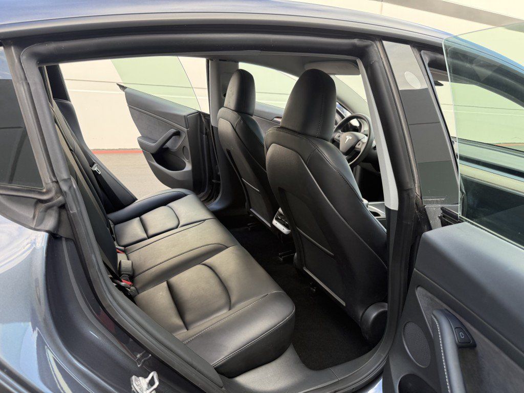 Used 2023 Tesla Model 3 Standard Range RWD image 14